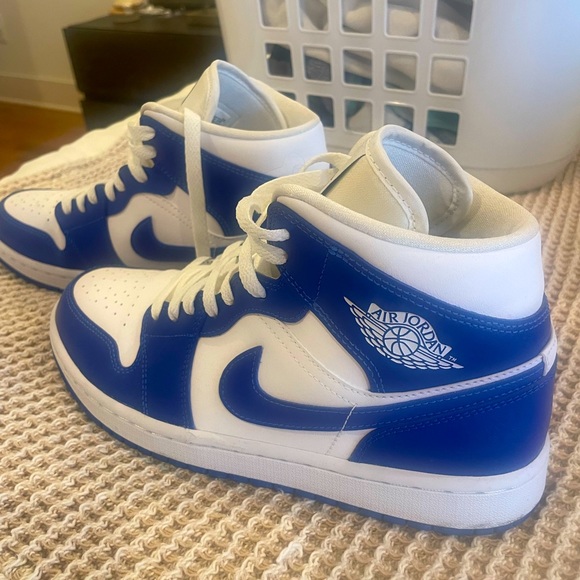 womens jordans white and blue